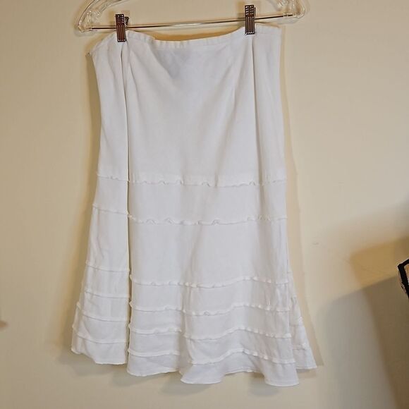 Sharagano white tiered A line midi skirt size 10P - Picture 3 of 8